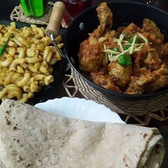 A picture of Chicken 🐔 karai.