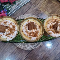 A picture of Candi spread dessert cups ❤❤❤.