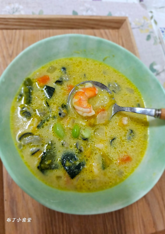南瓜海鮮湯 的食譜成品照片