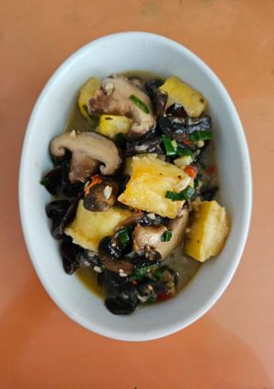 Foto resep Tumis 3 jamur dengan tahu telur