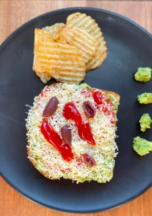 એવાકાડો ટોસ્ટ (Avacado Toast Recipe In Gujarati) રેસીપી મુખ્ય ફોટો