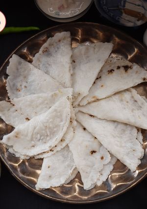 A picture of Pathiri.