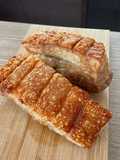 หมูกรอบ