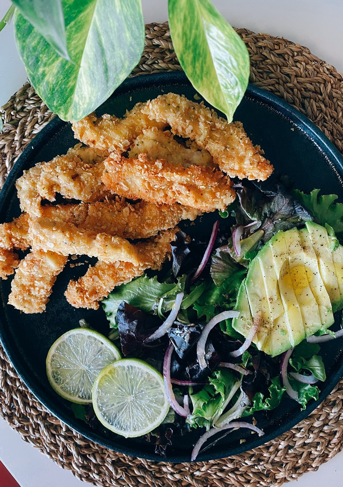 Una foto de Tiras de pollo rebozadas en avena