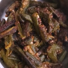 A picture of Masala bhindi.