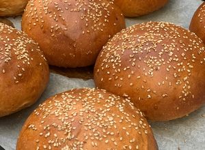 Foto di Panini per hamburger (burger buns)