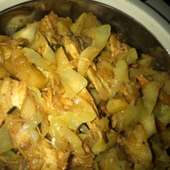 A picture of Chicken and cabbage stir fry.
