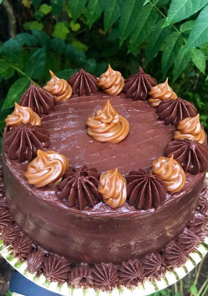 Una foto de Torta Black chocolate y Dulce de leche