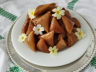 Triangles aux amandes (briwat)
