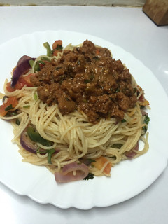 A picture of Spaghetti and Mincemeat.