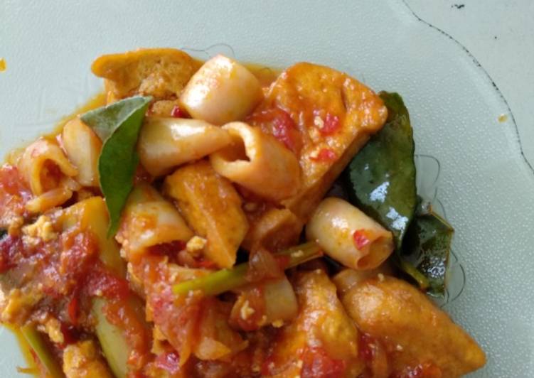 Baby Cumi dengan Tahu Masak Pedas Manis
