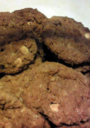A picture of Brenda's Absolute Best Oatmeal Cookies.