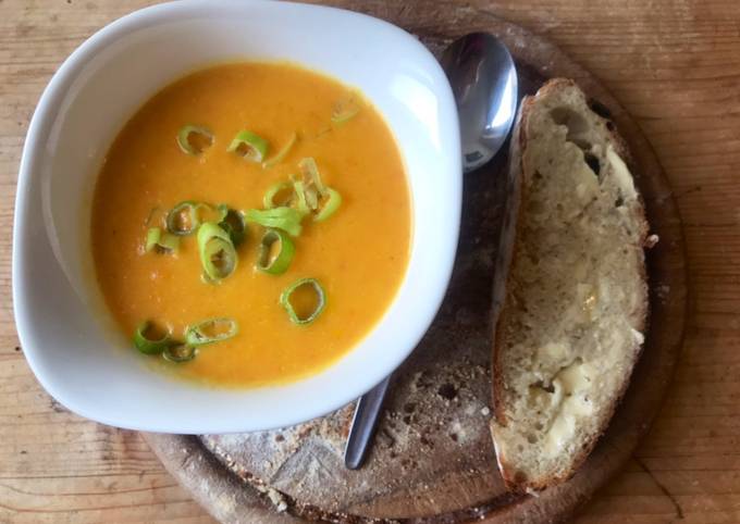 Möhren-Suppe mit Mango Rezept von Sophie V. - Cookpad