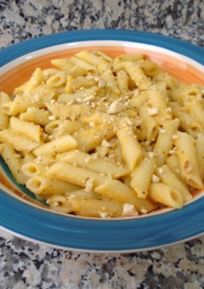 Una foto de Macarrones con salsa de calabaza