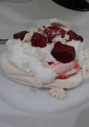 Φωτογραφία της συνταγής Πάβλοβα 🍓🍓🍓🍓