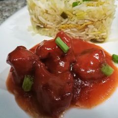 A picture of Manchurian & Fried Rice.