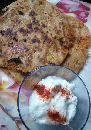 A picture of Mooli onion stuff paratha.