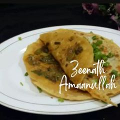 A picture of Spring Onion Parathas.
