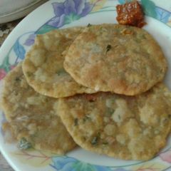 A picture of Sabji ke Bhature.