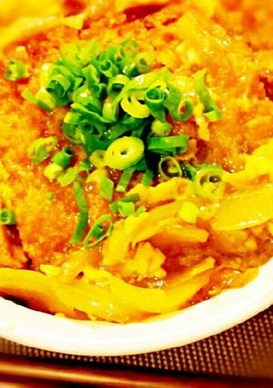 A picture of Delicious and Easy Katsudon (Pork Cutlet Rice Bowl) – Restaurant-Style Flavor!.