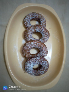 A picture of Donasi za Tetema.(Donuts).
