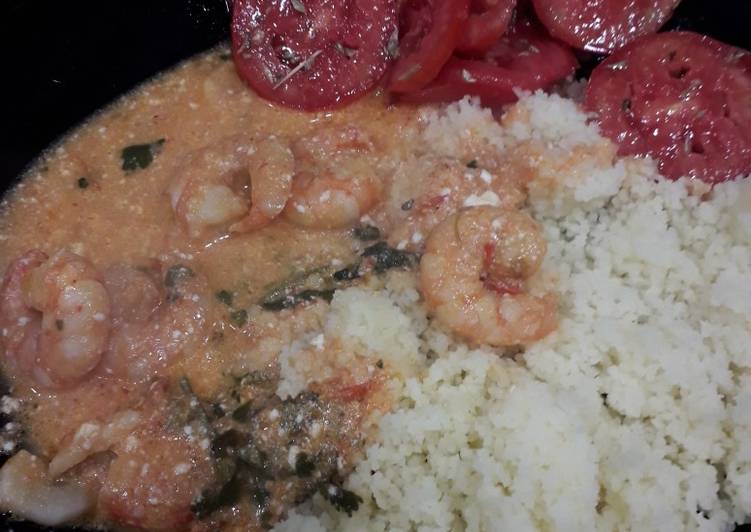 Camarão ao molho com couscous