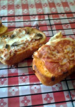 A picture of texas pizza.