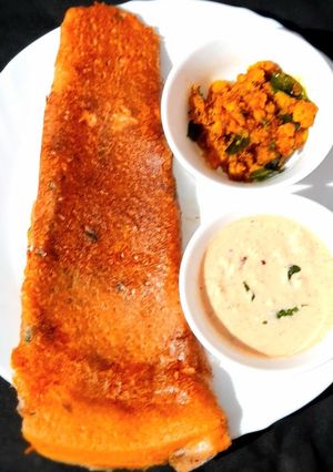 A picture of Rice Flour And Carrot Onion Dosa.