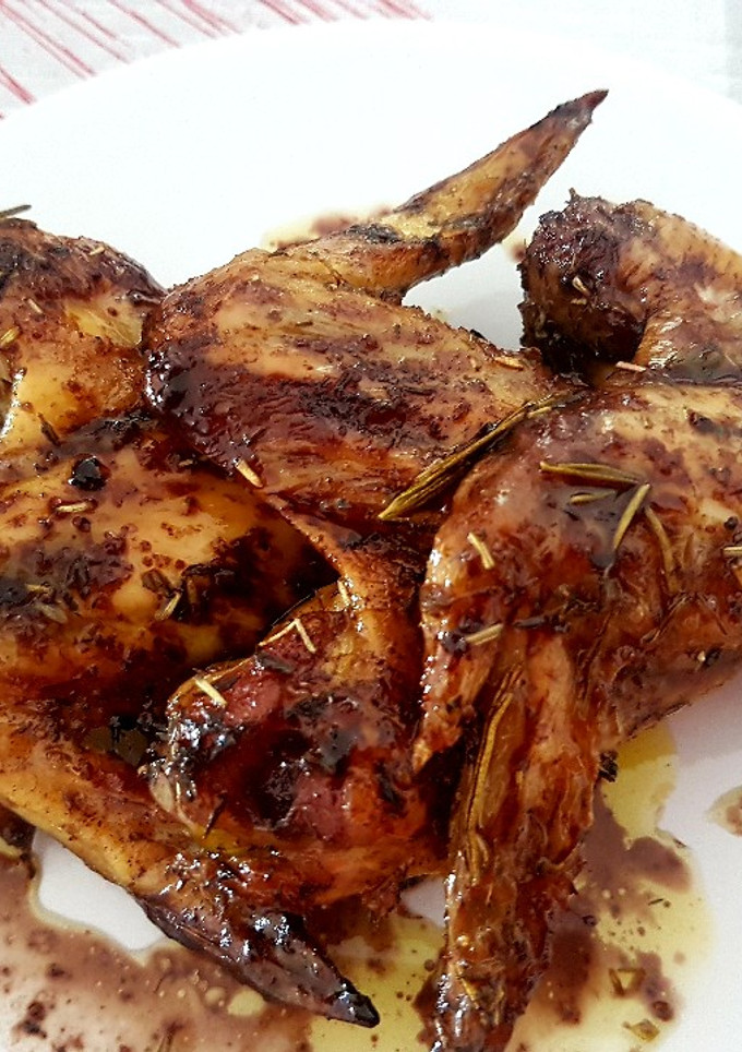 Una foto de Alitas de pollo al Romero fresco