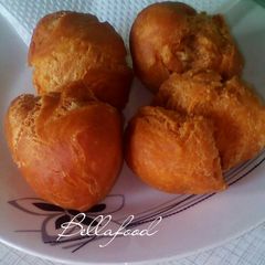 A picture of Crumbly mandazi.