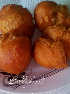 A picture of Crumbly mandazi.