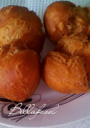 A picture of Crumbly mandazi.