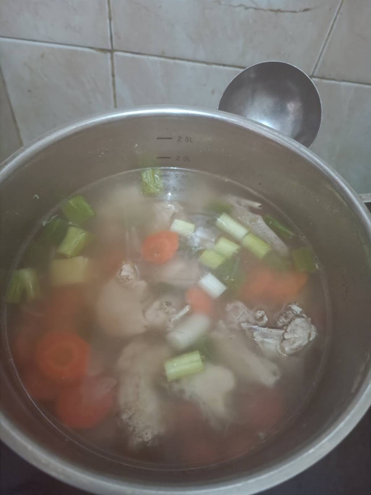 Sup ayam simple bumbu cemplung foto resep utama