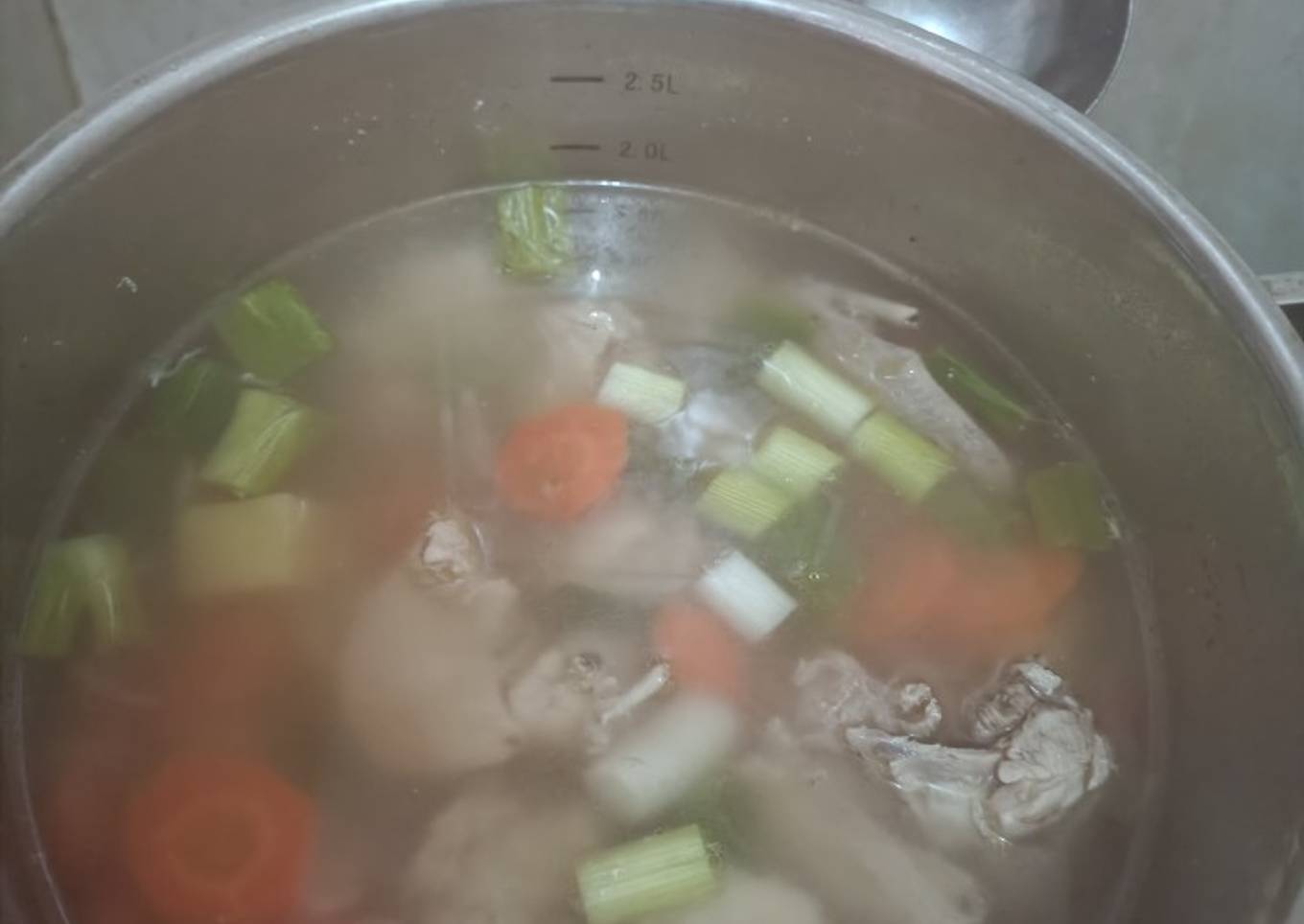 Sup ayam simple bumbu cemplung