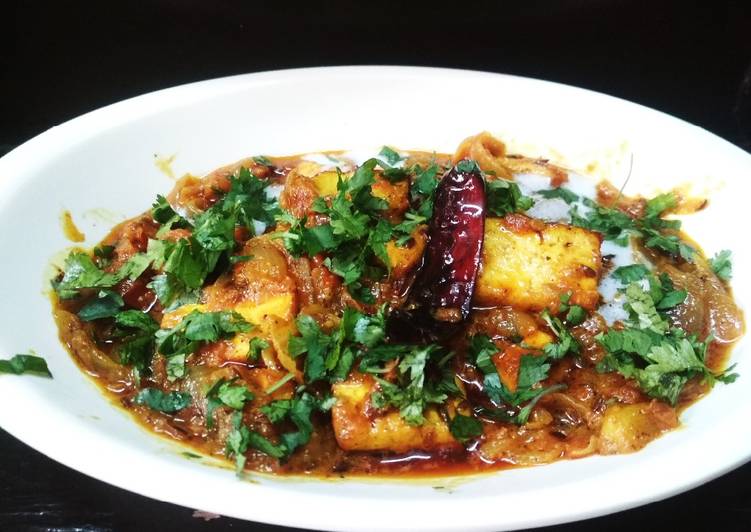 Simple Way to Make Quick Paneer do pyaza