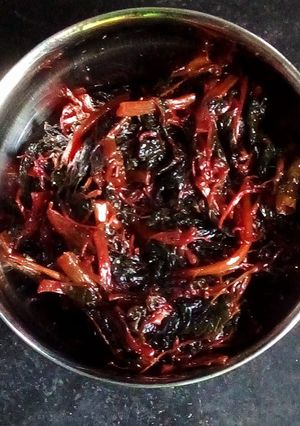 শাক চচ্চড়ি (saag chochori recipe in bengali) রেসিপির প্রধান ছবি