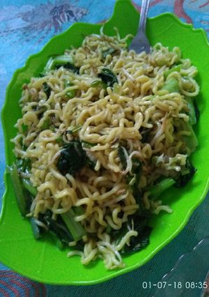 Foto resep Mi goreng sayur sawi dan cambah