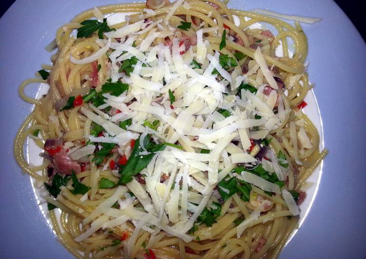 Simple Way to Prepare Any-night-of-the-week Spaghetti Aglio Oglio