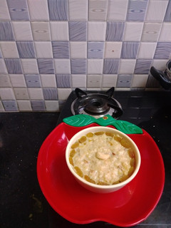 *ஓட்ஸ் வித் ஆப்பிள் கீர்*(oats apple kheer recipe in tamil) செய்முறை முக்கிய புகைப்படம்