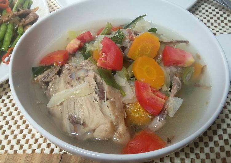 Resep Sop tulangan ayam menu anak oleh Michico Octavian 