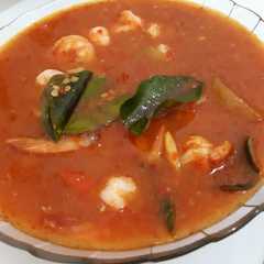 A picture of Udang saus padang.