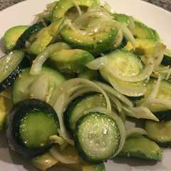 Una foto de Ensalada de pepino surcoreana(오이무침)