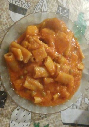 Una foto de Guiso de fideos con pollo