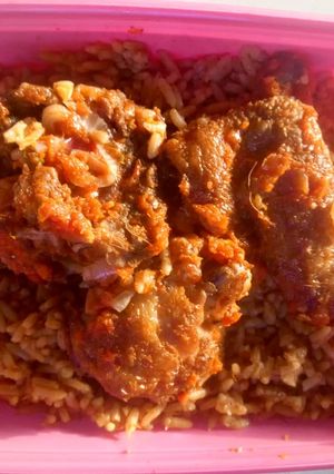 A picture of Jollof rice.
