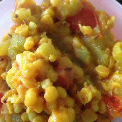 A picture of Lauki chana dal.