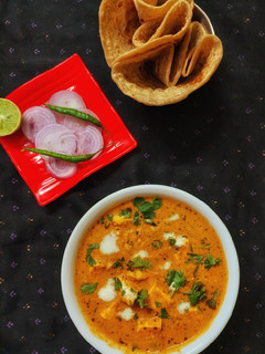 पनीर लबाबदार (paneer lababdar recipe in Hindi) रेसिपी मुख्य फोटो
