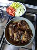 Filets d'agneau rôtis au air fryer accompagnés de salade de crudités