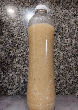 Una foto de Zumo de Kiwi 🥝, Piña 🍍, Naranja 🍊 y Coco 🥥