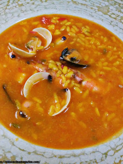 Una foto de Arroz caldoso a la marinera
