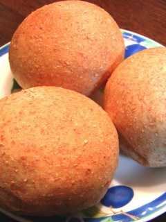 A picture of Whole Wheat Bread with Lots of Grain Fiber.